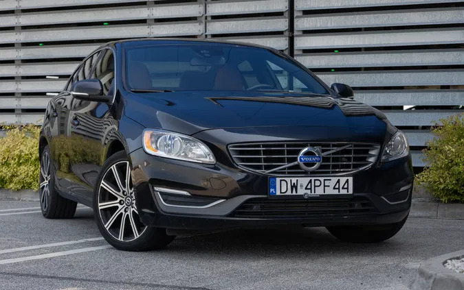 volvo s60 Volvo S60 cena 67500 przebieg: 102700, rok produkcji 2014 z Wrocław